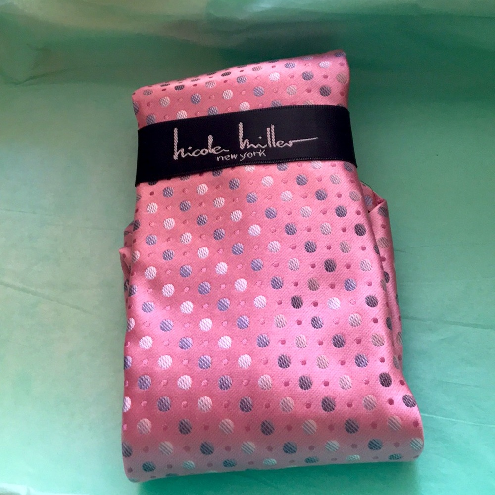 Nicole Miller! 💯 Authentic Nicole Miller New York Men’s Necktie
